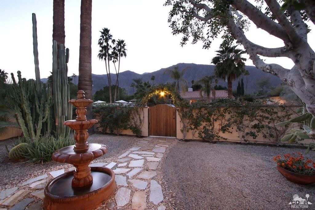 Photo of Outdoor in Warm Sands