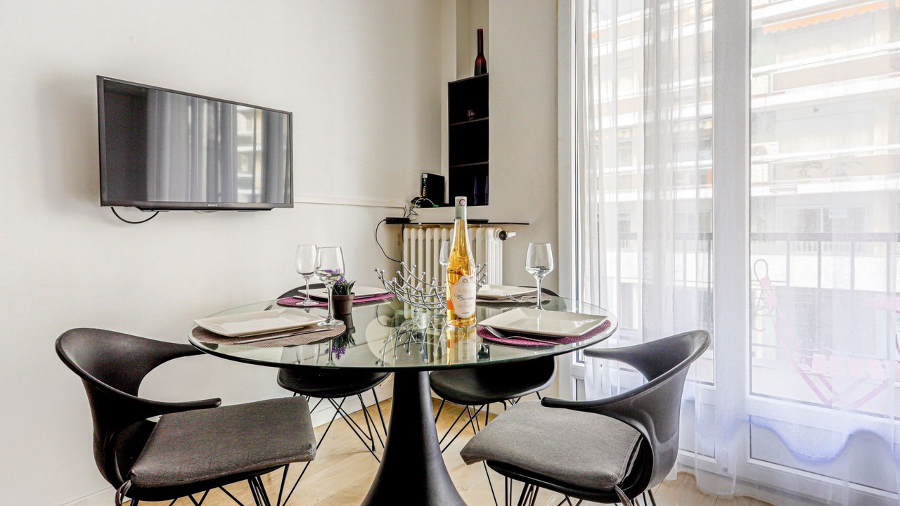 Photo of Bedroom in Musicians Quarter