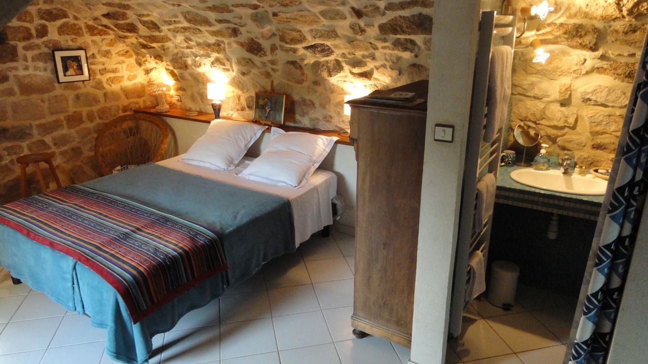 Photo of Bedroom in Joyeuse