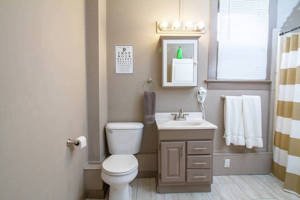 Photo of Others in Hermann