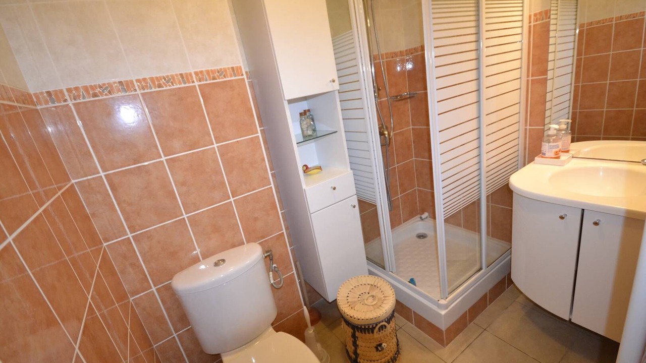 Photo of Bathroom in La Faviere