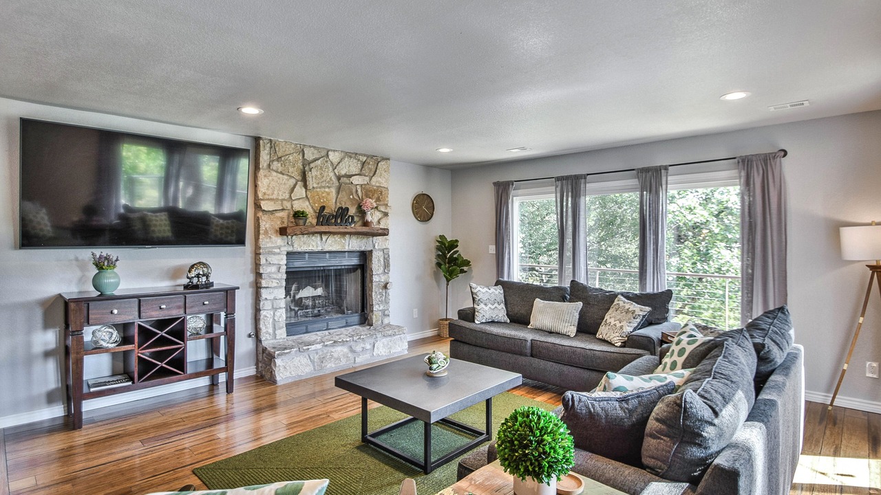 Photo of Livingroom in Granbury