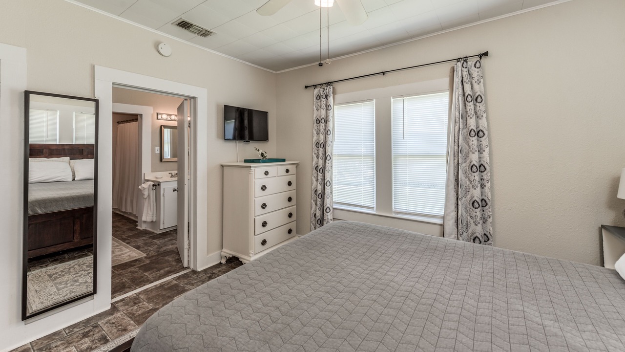 Photo of Bedroom in Fulton