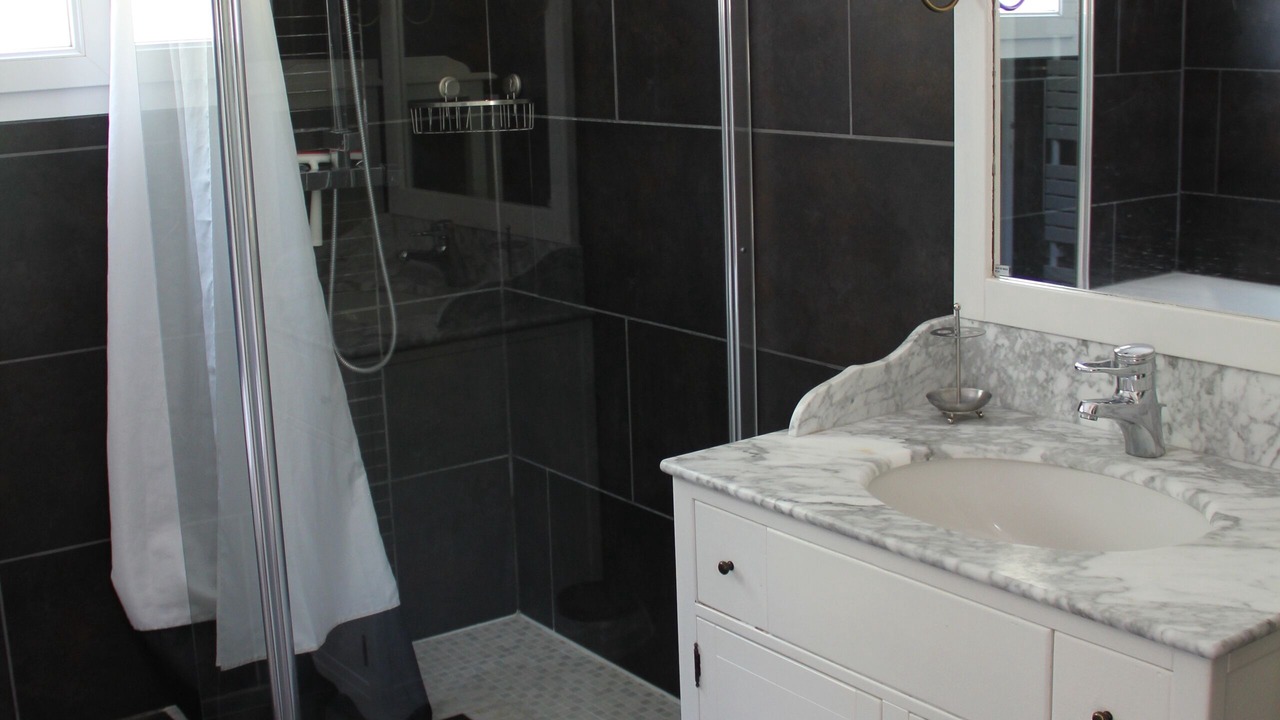 Photo of Bathroom in Pinet