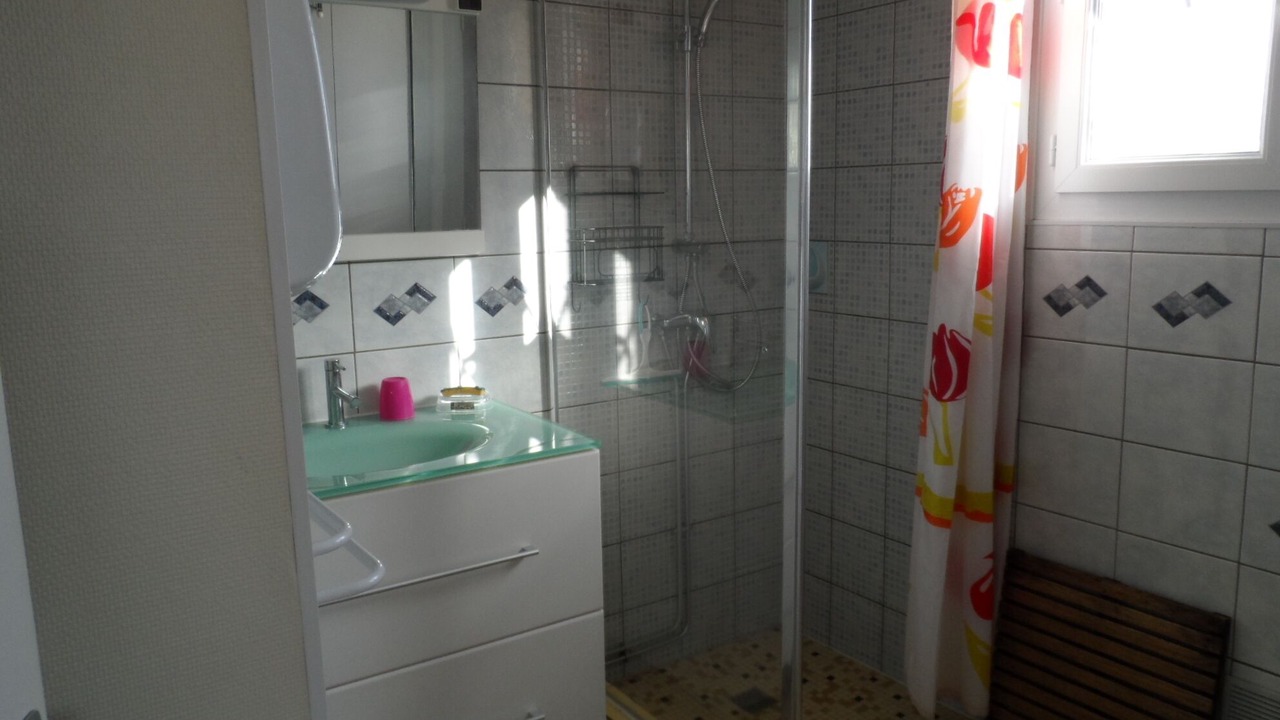 Photo of Bathroom in La Plaine-sur-Mer