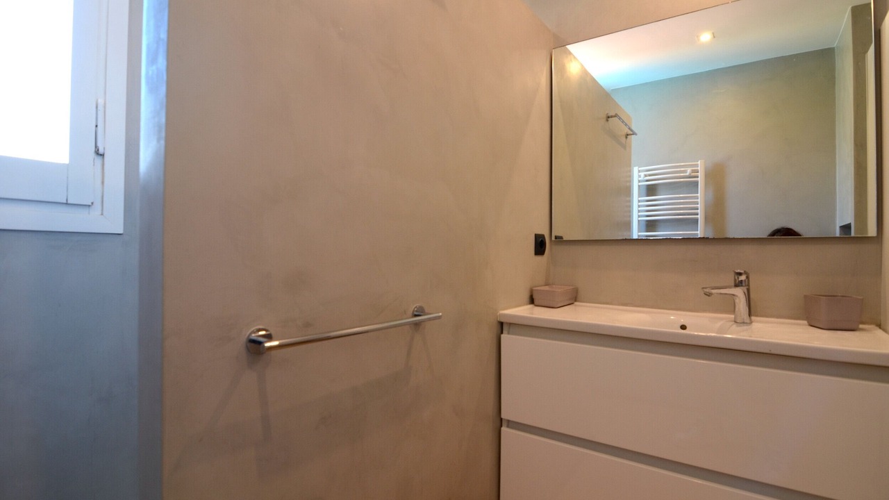 Photo of Bathroom in Pals
