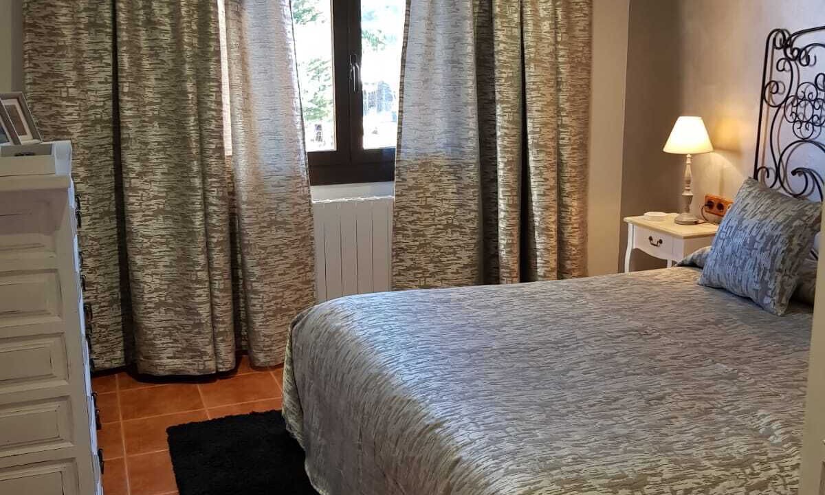 Photo of Bedroom in Pontons
