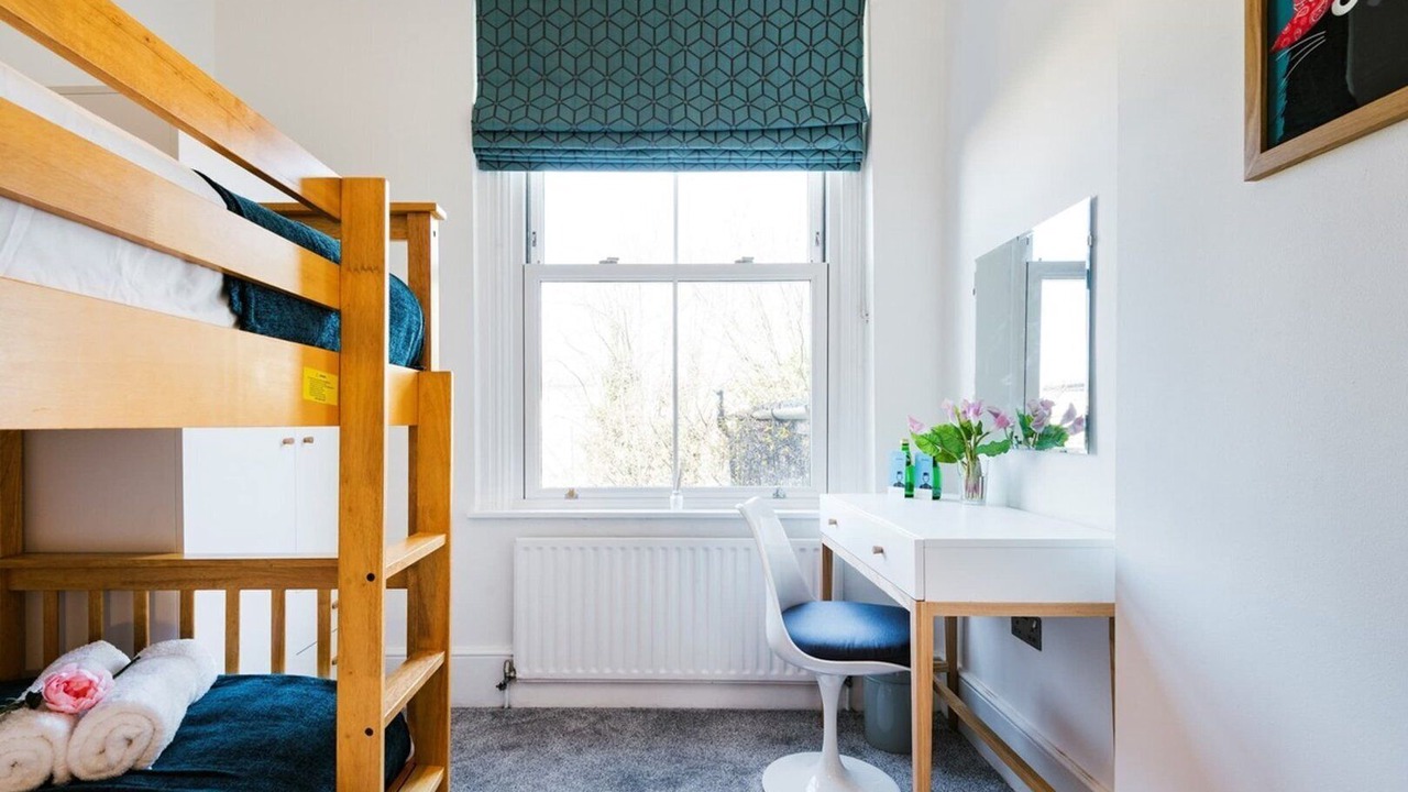 Photo of Bedroom in Earl's Court