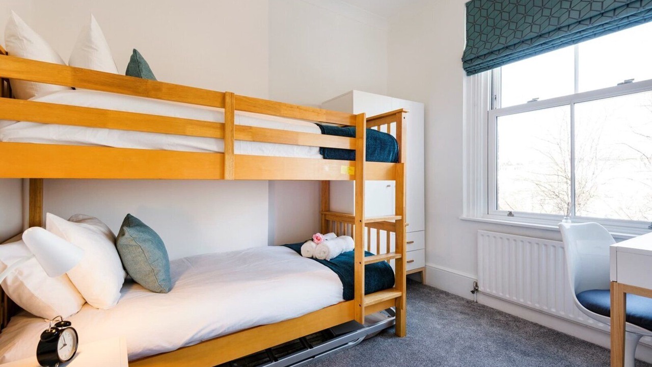 Photo of Bedroom in Earl's Court