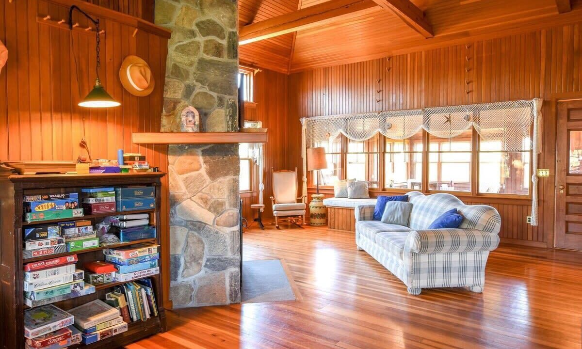 Photo of Others in East Orleans