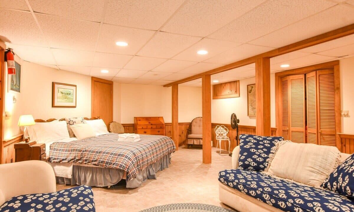 Photo of Bedroom in East Orleans