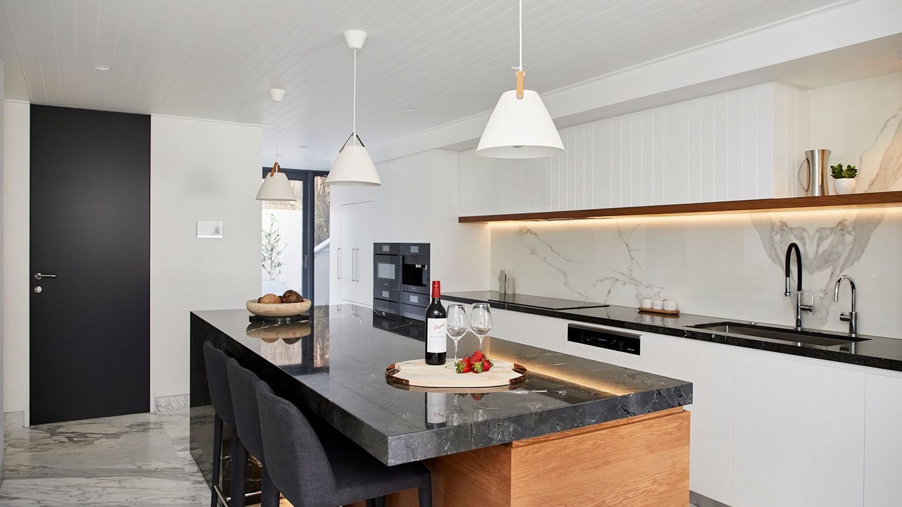Photo of Kitchen in Whale Beach