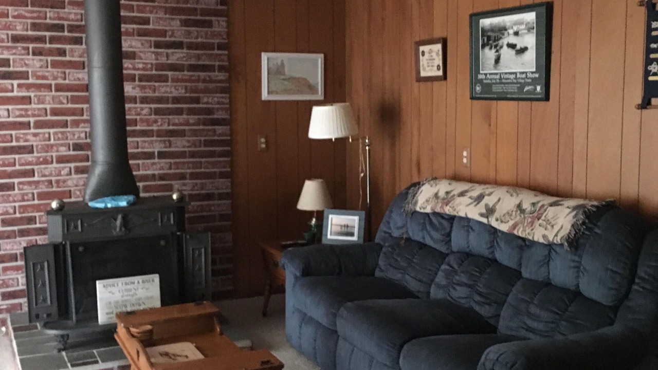 Photo of Livingroom in Frontenac