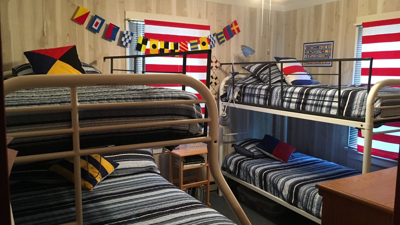Photo of Bedroom in Frontenac