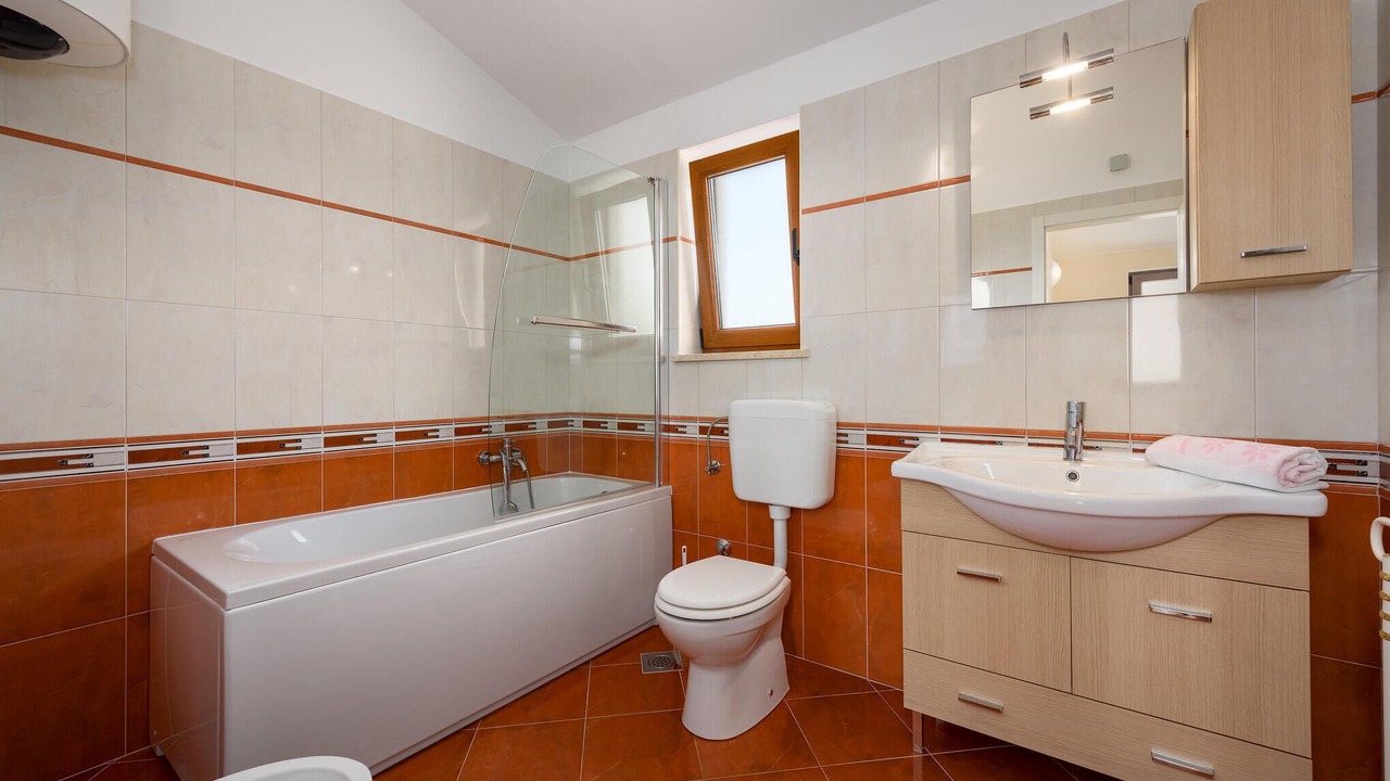 Photo of Bathroom in Mofardini