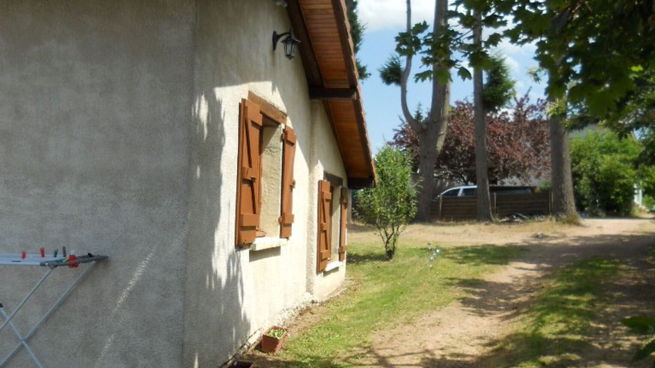 Photo of Outdoor in Saint-Haon-le-Chatel