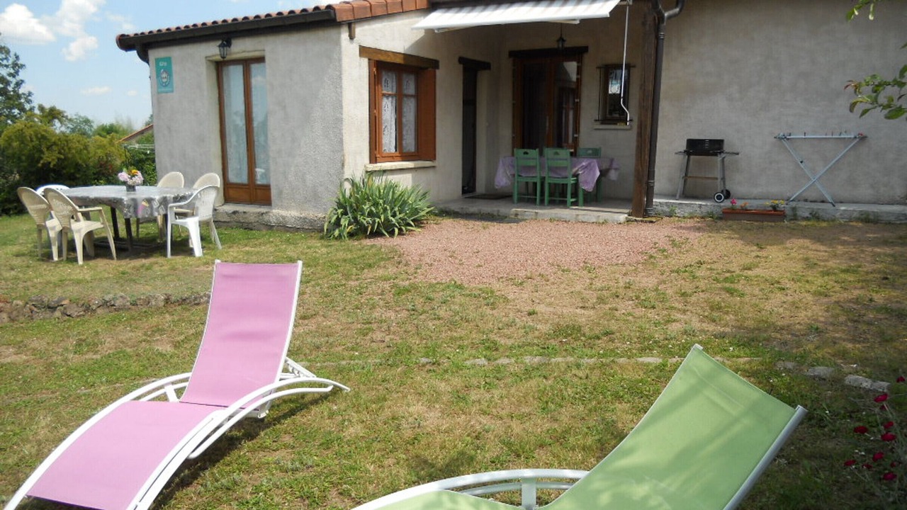 Photo of Outdoor in Saint-Haon-le-Chatel