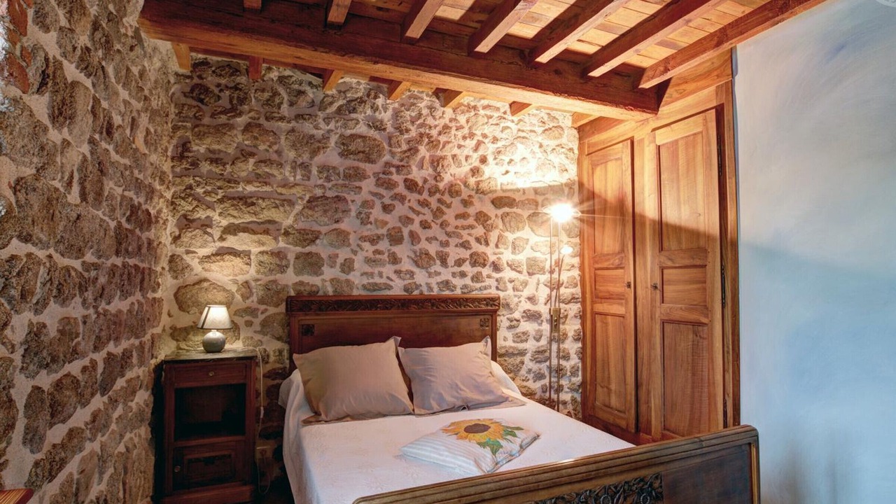 Photo of Bedroom in Essertines-en-Chatelneuf