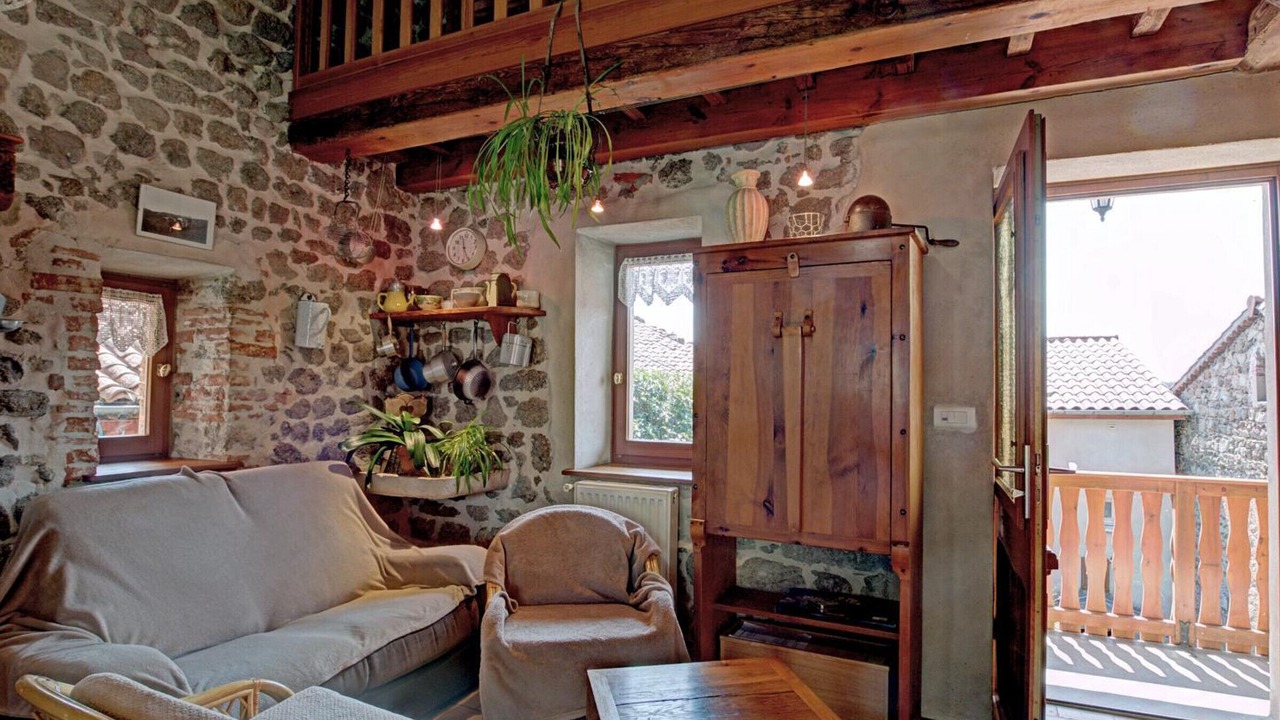 Photo of Livingroom in Essertines-en-Chatelneuf
