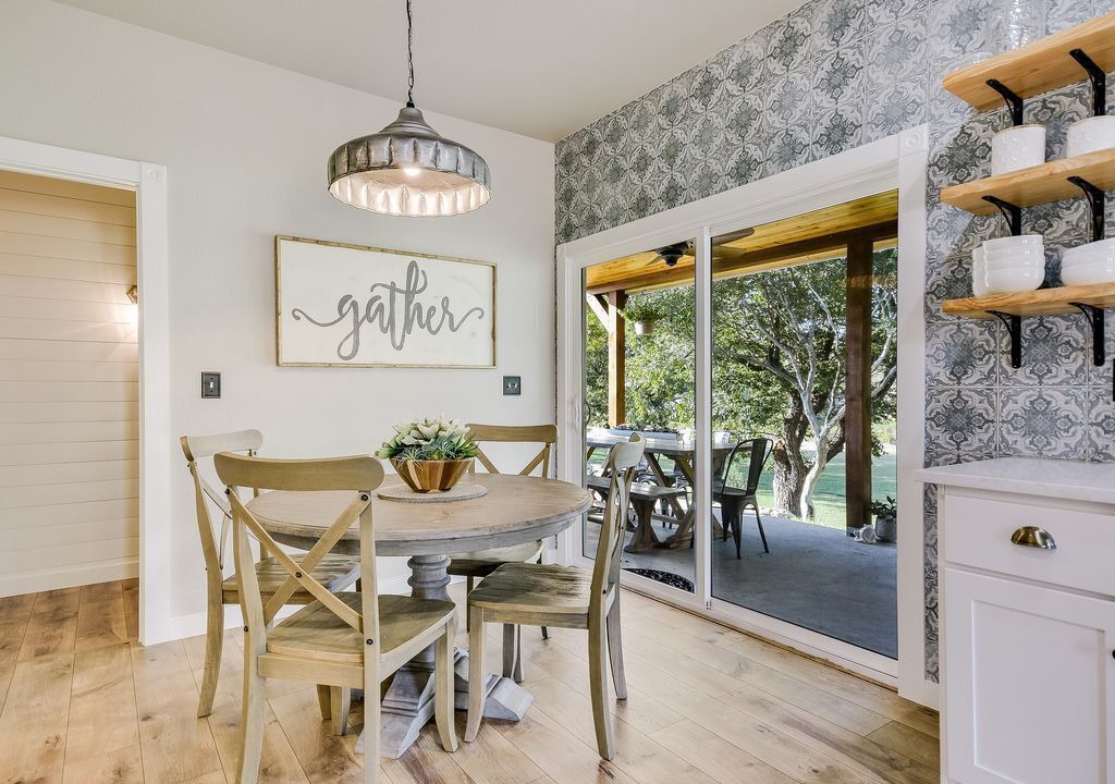 Photo of Others in Blanco