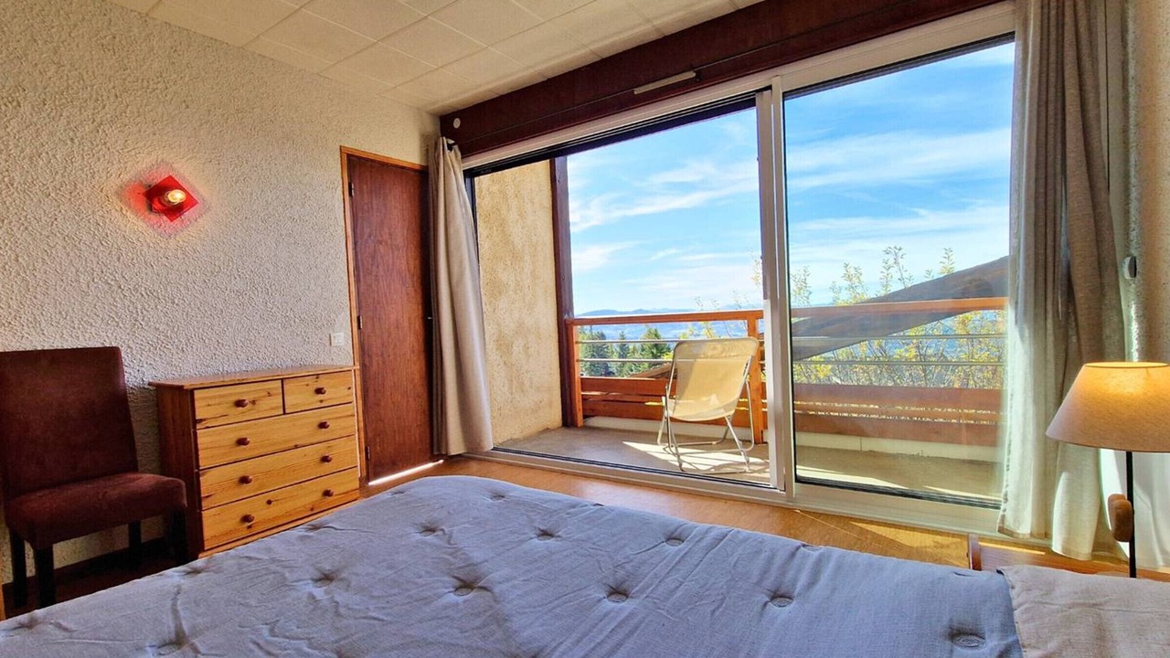 Photo of Bedroom in Saint-Michel-de-Chaillol