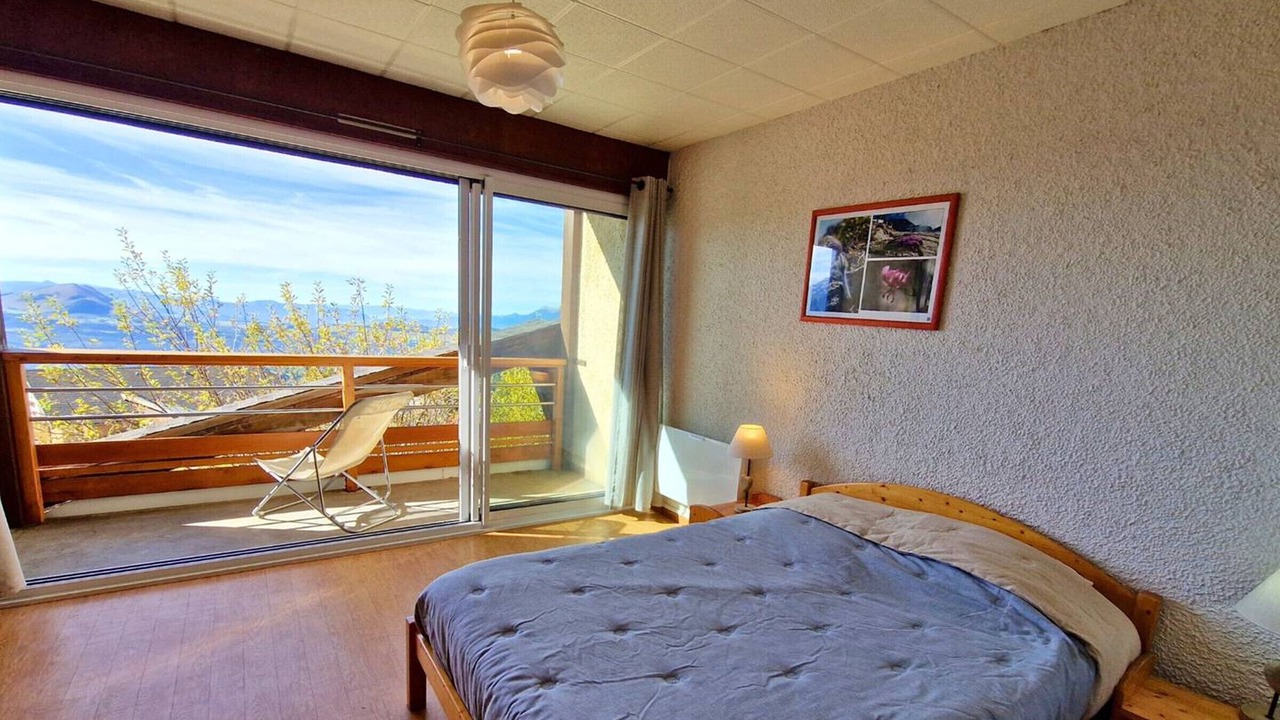 Photo of Bedroom in Saint-Michel-de-Chaillol