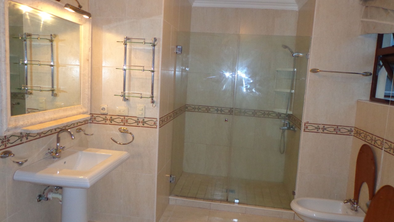 Photo of Bathroom in Villas Del Mar