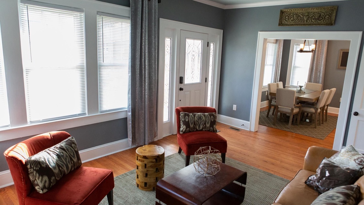 Photo of Livingroom in Burlington