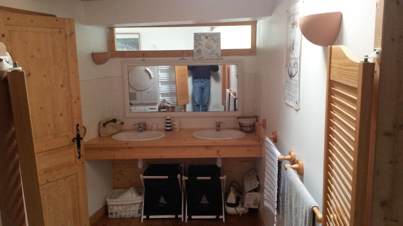 Photo of Bathroom in Loix