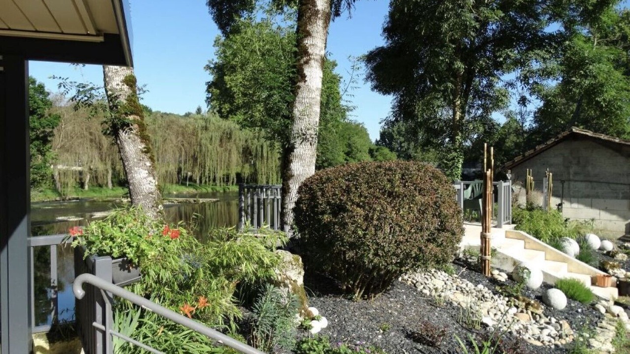 Photo of Outdoor in Lisle