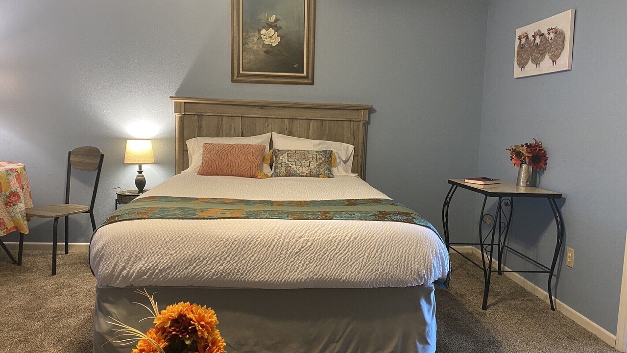 Photo of Bedroom in Lake City