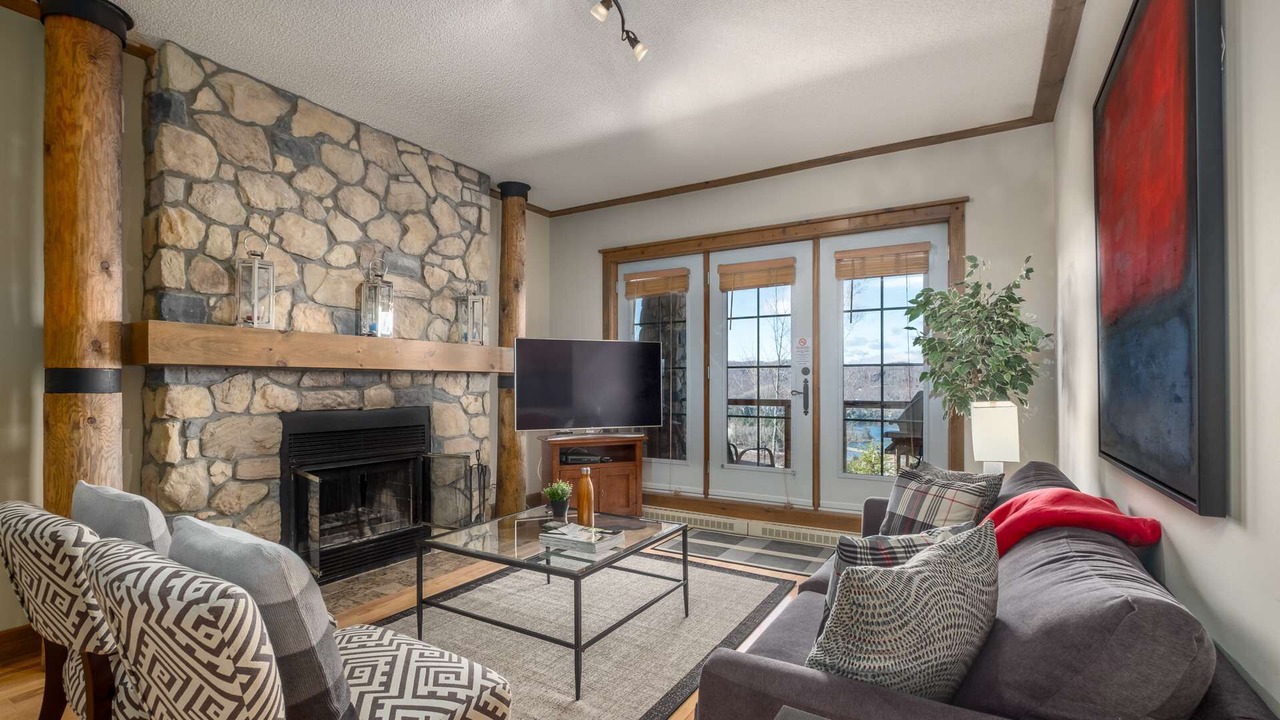 Photo of Livingroom in Mont-Tremblant