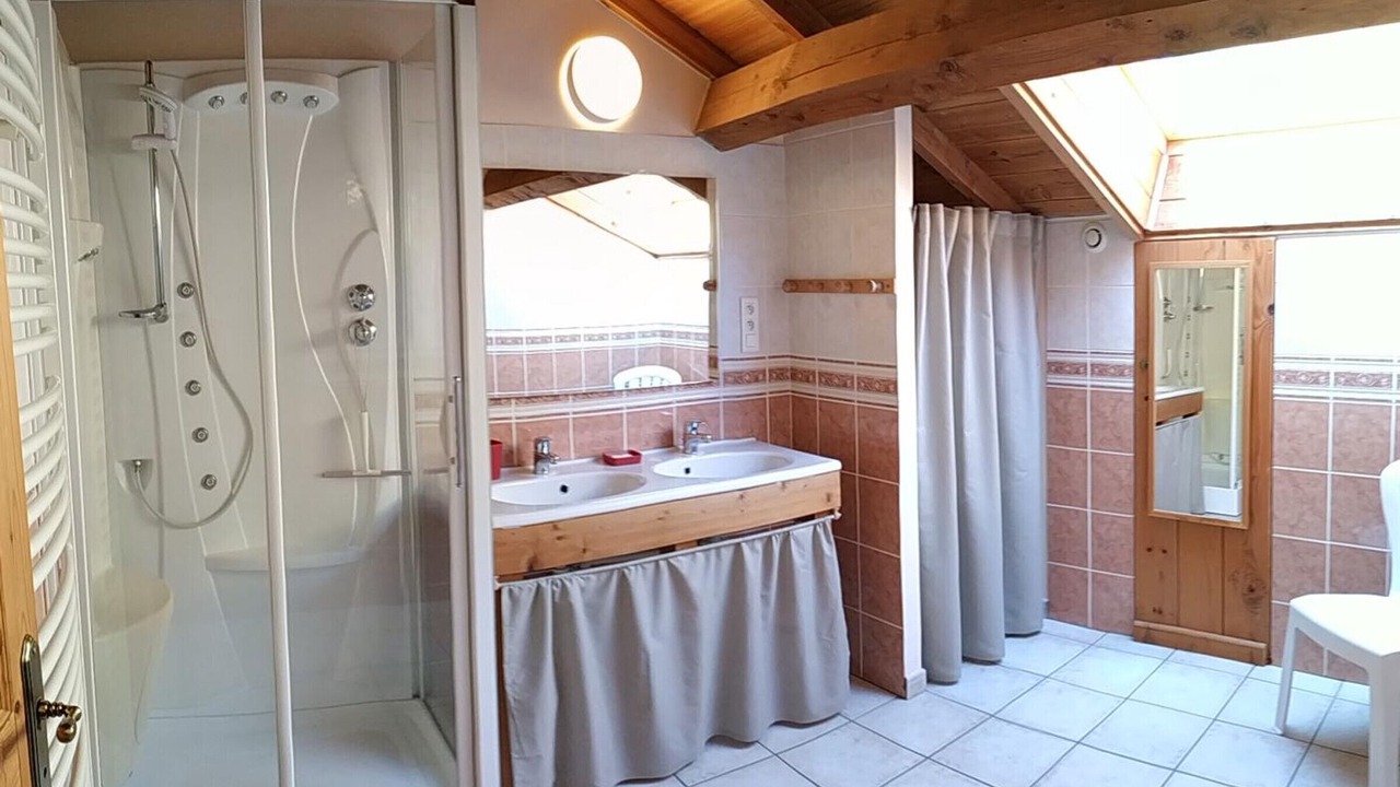 Photo of Bathroom in Chalmazel-Jeansagniere