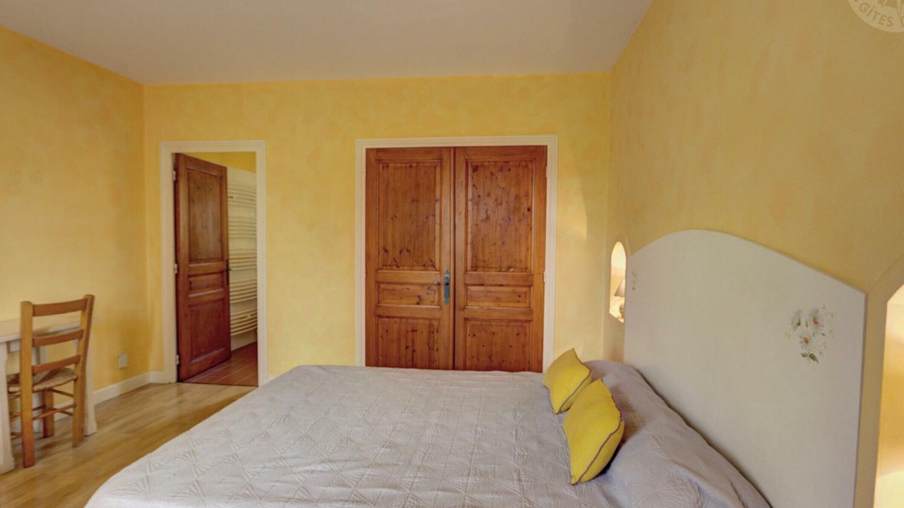 Photo of Bedroom in Chalain-le-Comtal