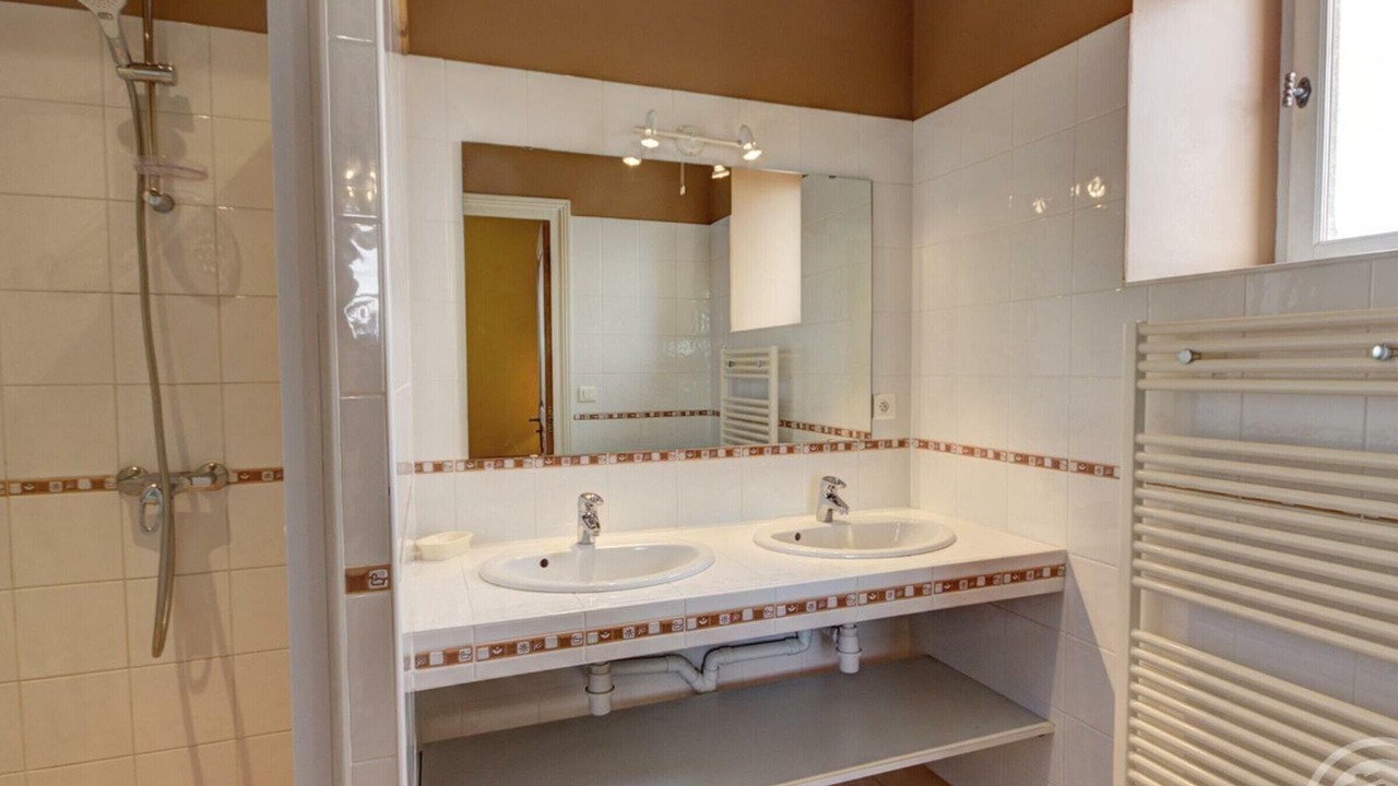 Photo of Bathroom in Chalain-le-Comtal