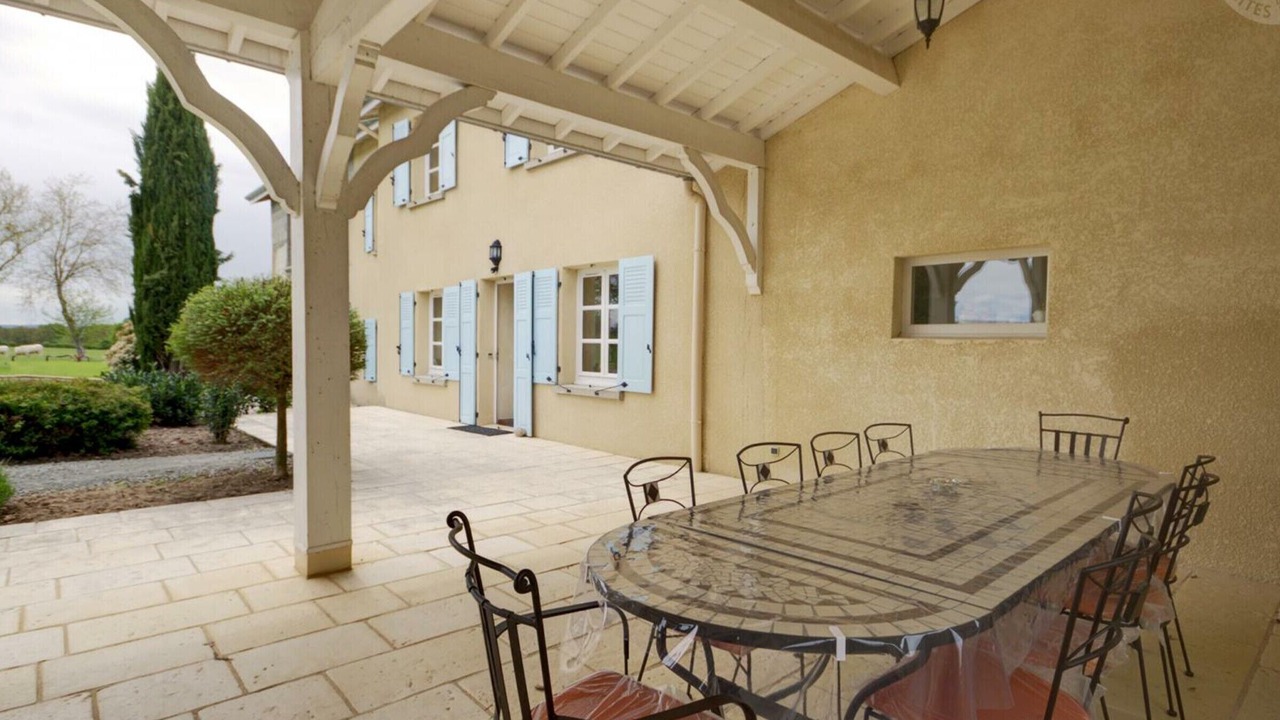 Photo of Outdoor in Chalain-le-Comtal