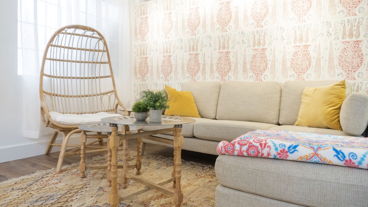 Photo of Livingroom in Pico - Robertson