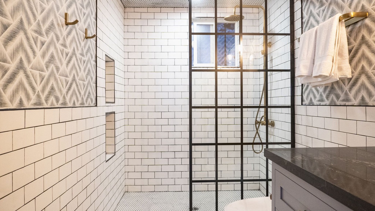 Photo of Bathroom in Pico - Robertson