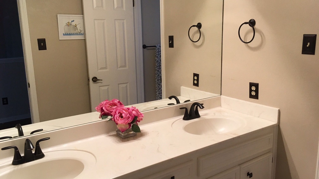 Photo of Bathroom in Rob Roy On The Lake