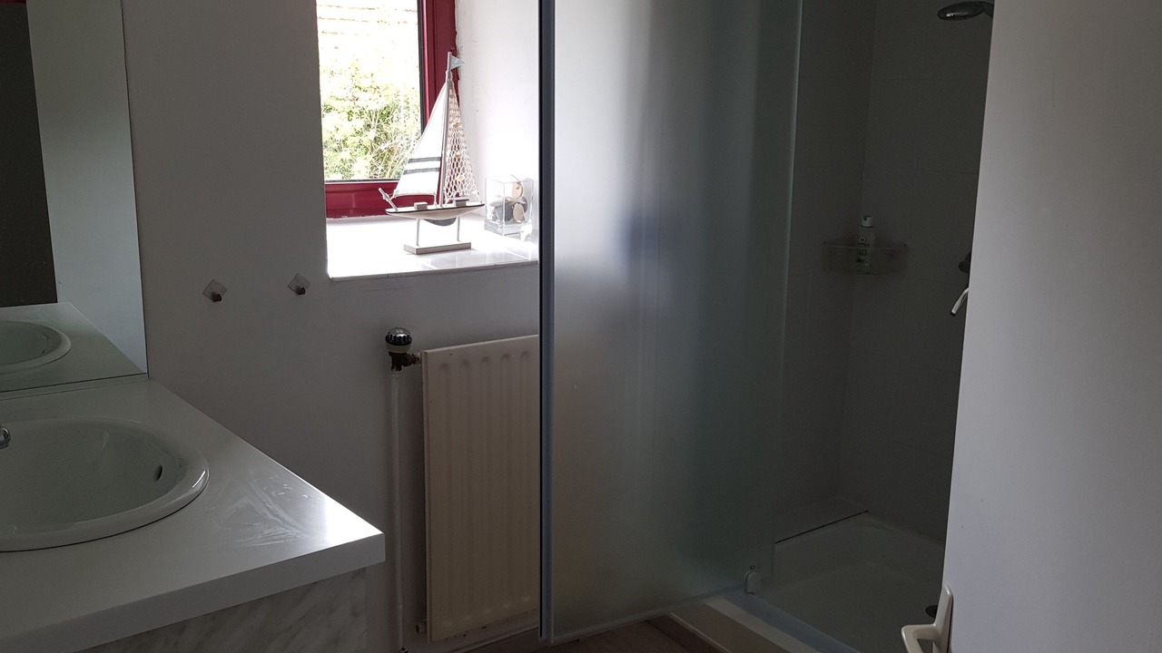 Photo of Bathroom in Plouneour-Menez