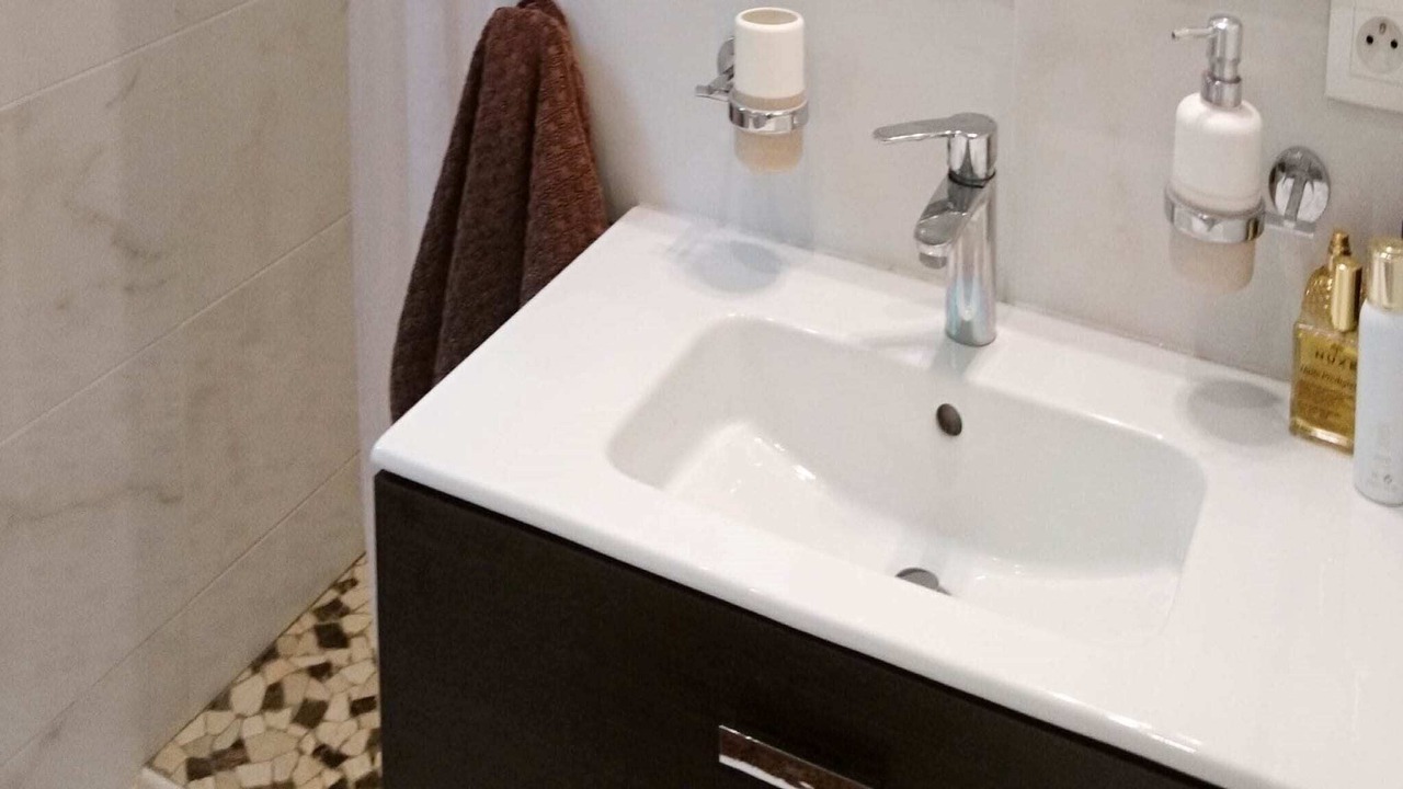 Photo of Bathroom in Bruniquel