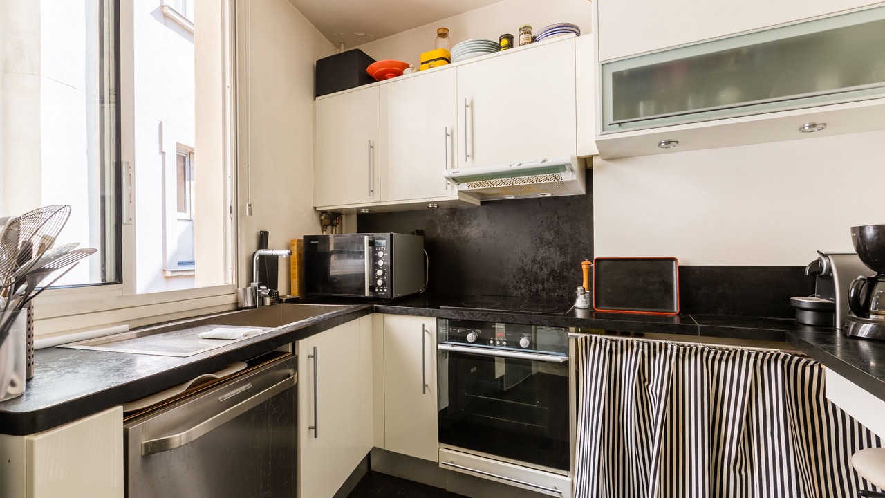 Photo of Kitchen in 16th Arrondissement
