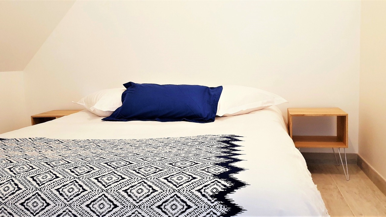 Photo of Bedroom in Plonevez-Porzay