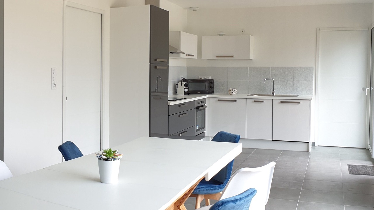 Photo of Kitchen in Plonevez-Porzay