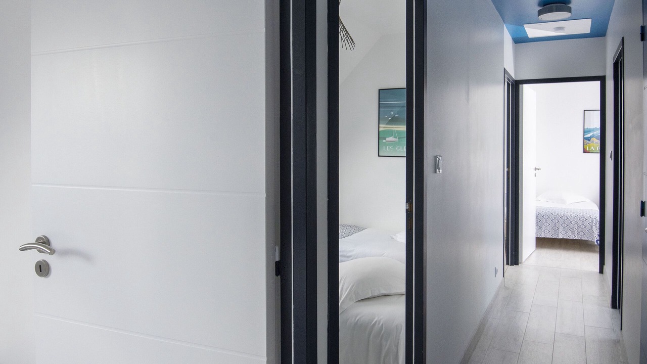 Photo of Bedroom in Plonevez-Porzay