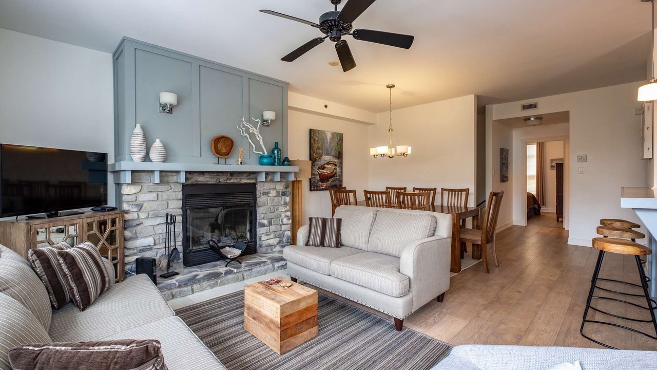 Photo of Livingroom in Tremblant-Les-Eaux