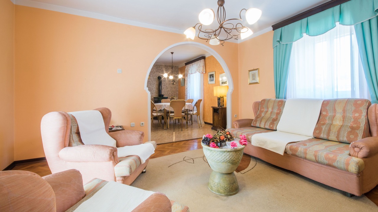 Photo of Livingroom in Sumber