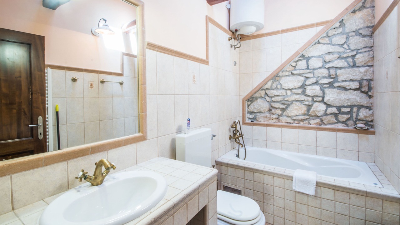 Photo of Bathroom in Sumber
