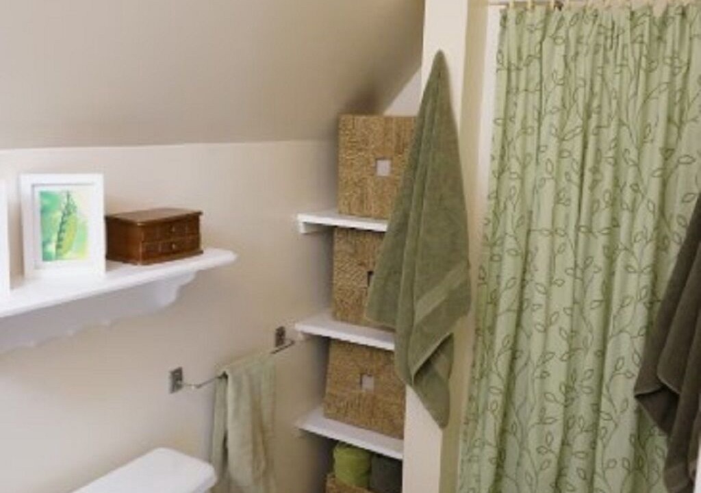 Photo of Bathroom in Darnley