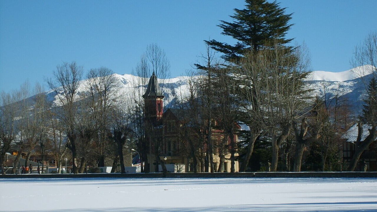 Photo of Others in Estavar